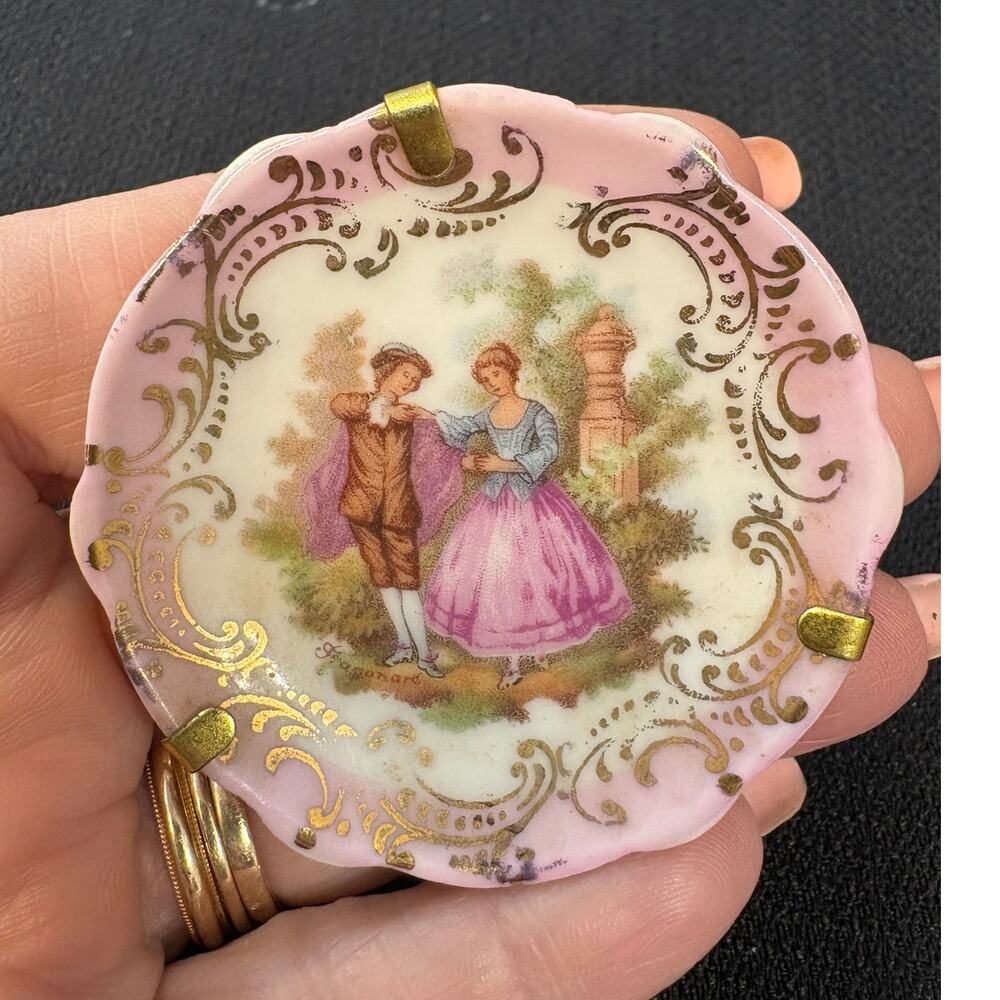 Limoges 2” Mini Plate With Stand